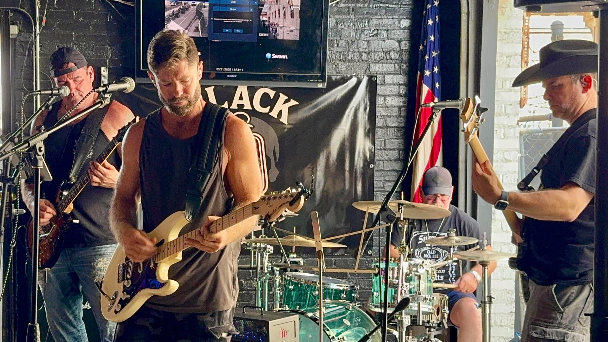 Black Lantern performing live